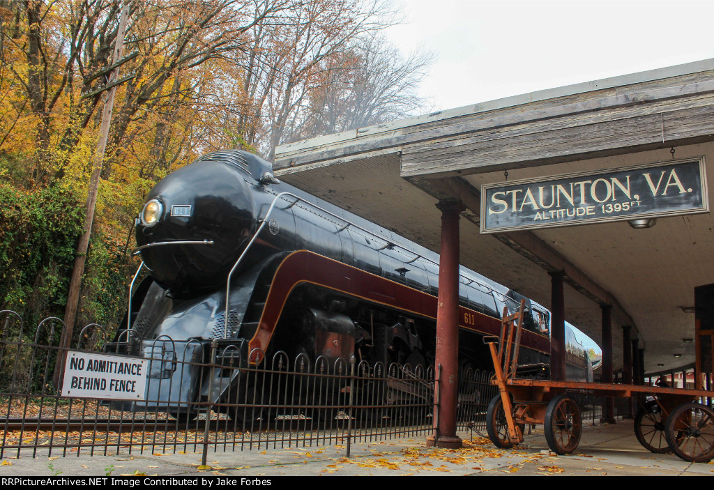 611 Arriving at Staunton 